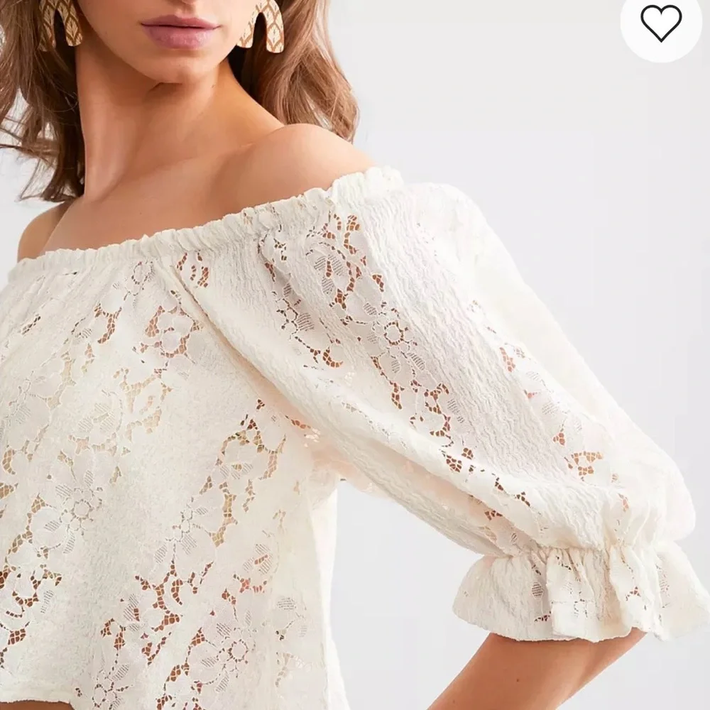 NWT MUSE Lace Cropped Top Ivory Lace Blouse Women’s Size XS & S